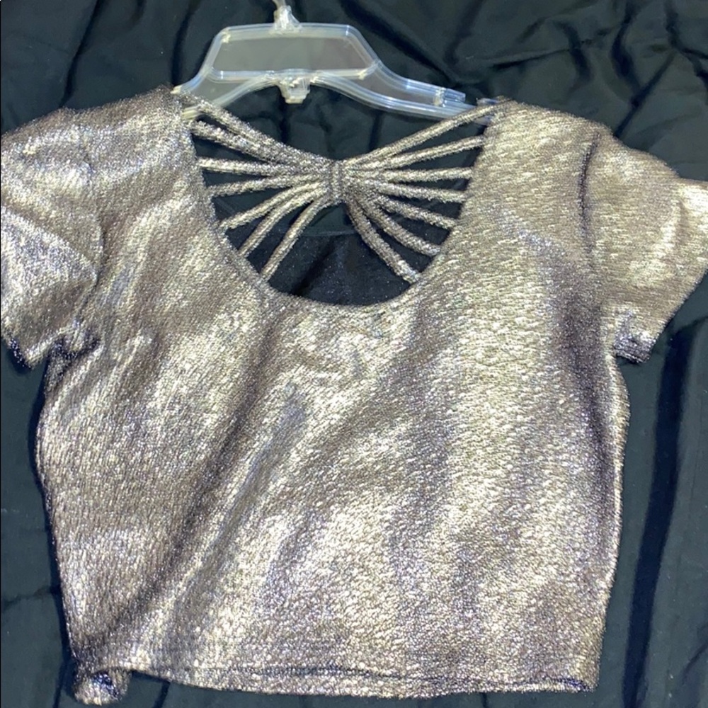 Metallic top - Picture 2 of 2